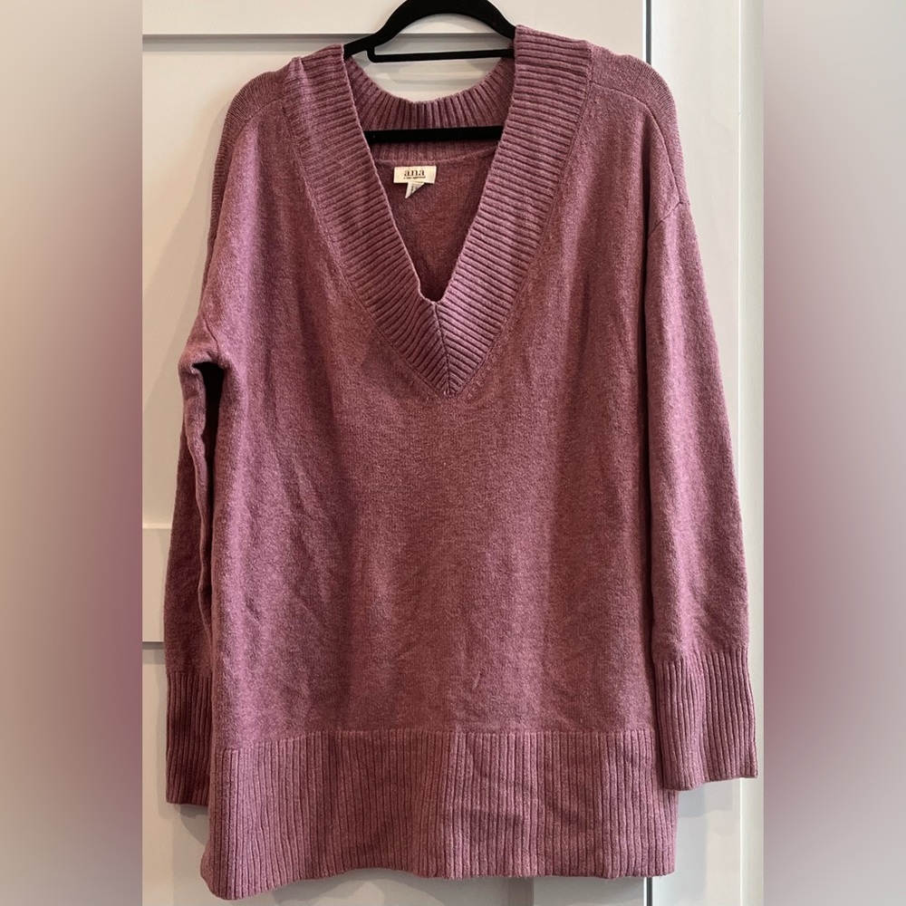 NWT a.n.a. Pullover V-Neck Oversized Sweater in Western Rose - Size XL